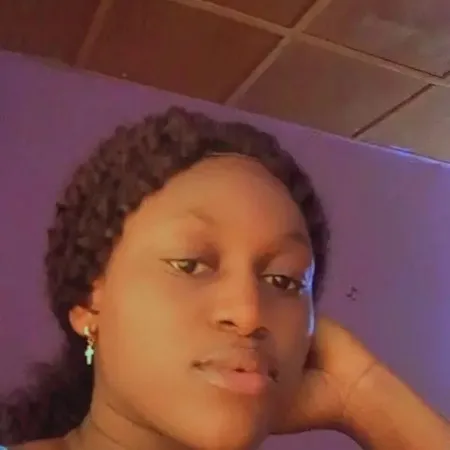 Esther Bunmi i Olabaju 